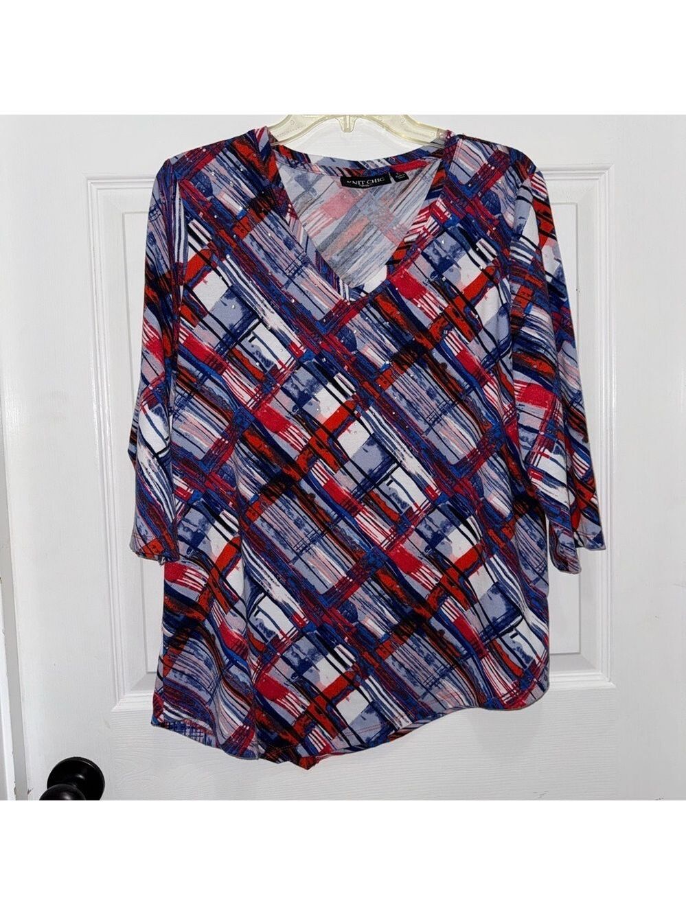Knit Chic Red and White Graphic Relaxed Blouse with silver accents size L